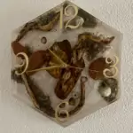 horloge forme hexagonale